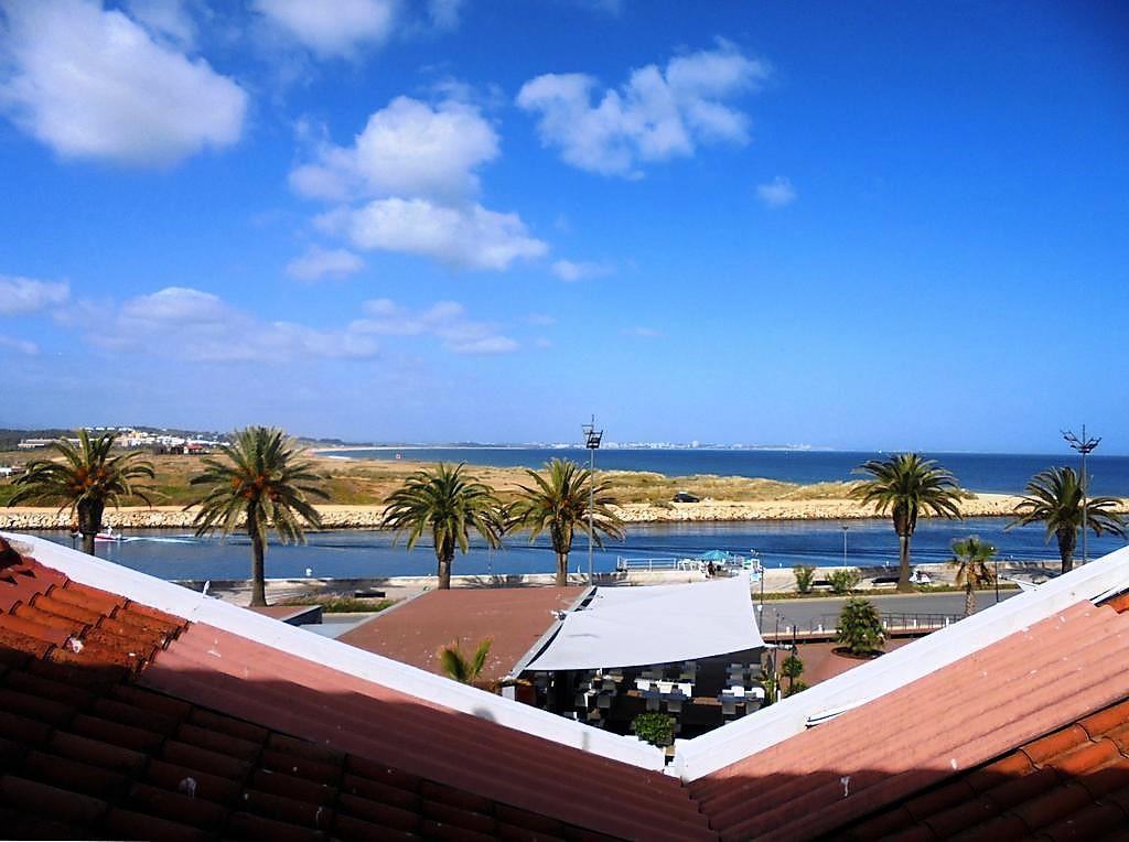 Ema'S Beach And Nightlife House Apartment Lagos Ngoại thất bức ảnh